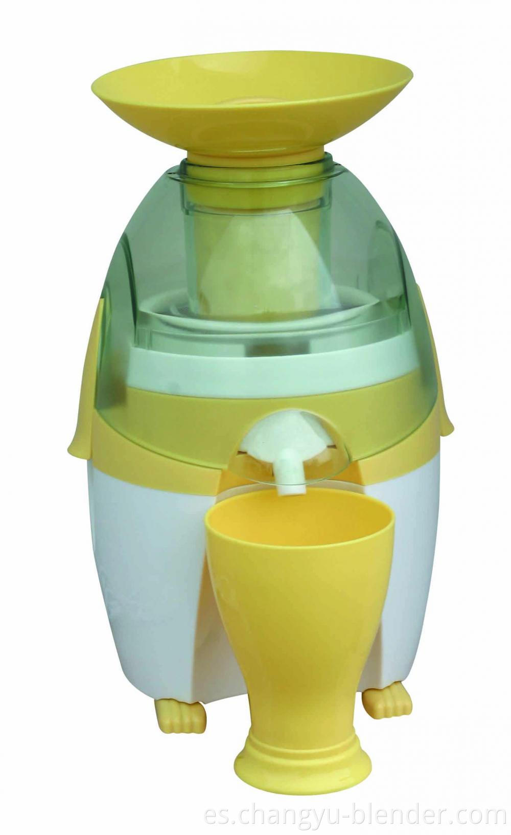 Low noise juicer household with filter